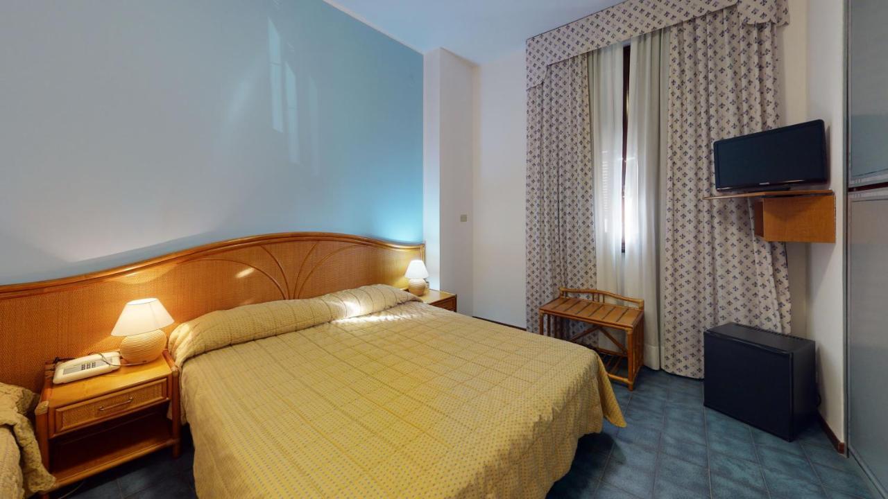 Hotel Zunino Spotorno Exteriör bild