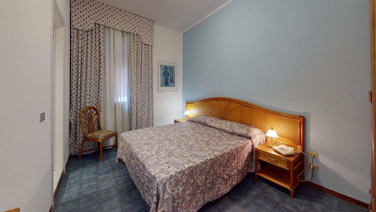 Hotel Zunino Spotorno Exteriör bild